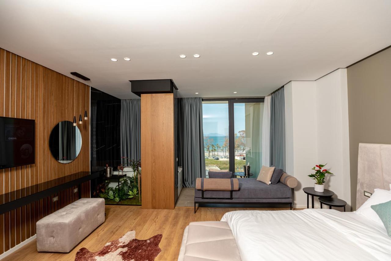Ames Hotel & Spa Vlore Bagian luar foto