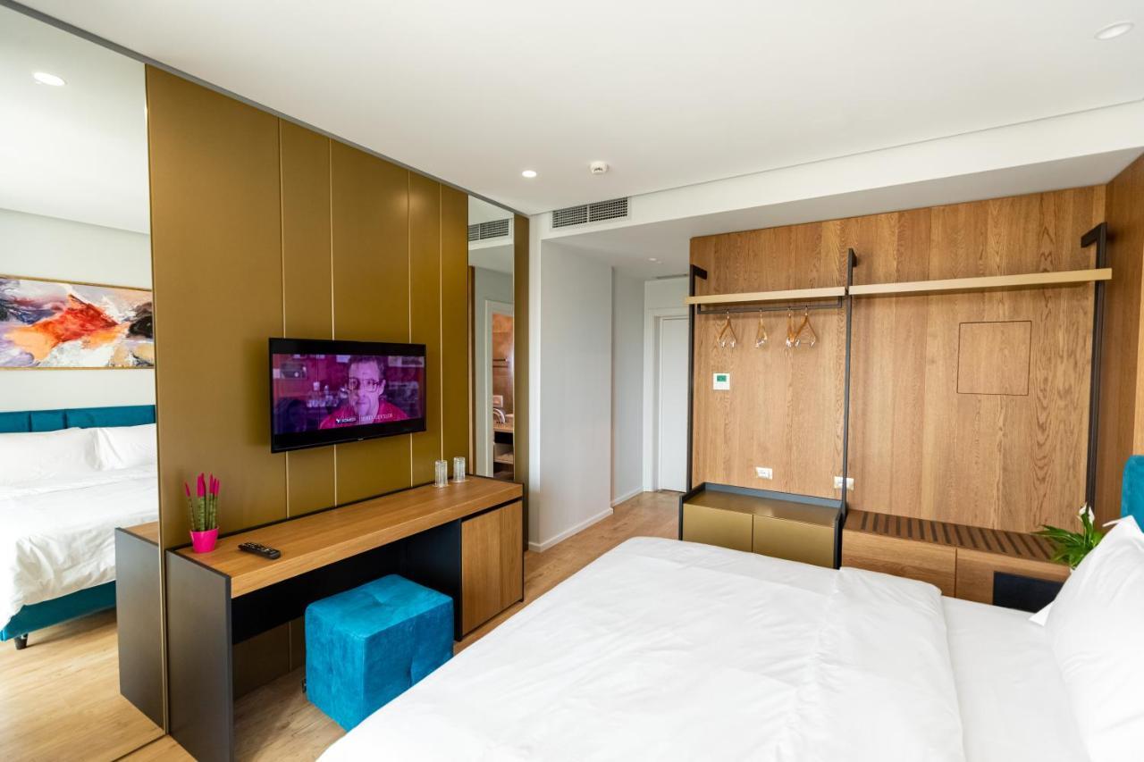 Ames Hotel & Spa Vlore Bagian luar foto