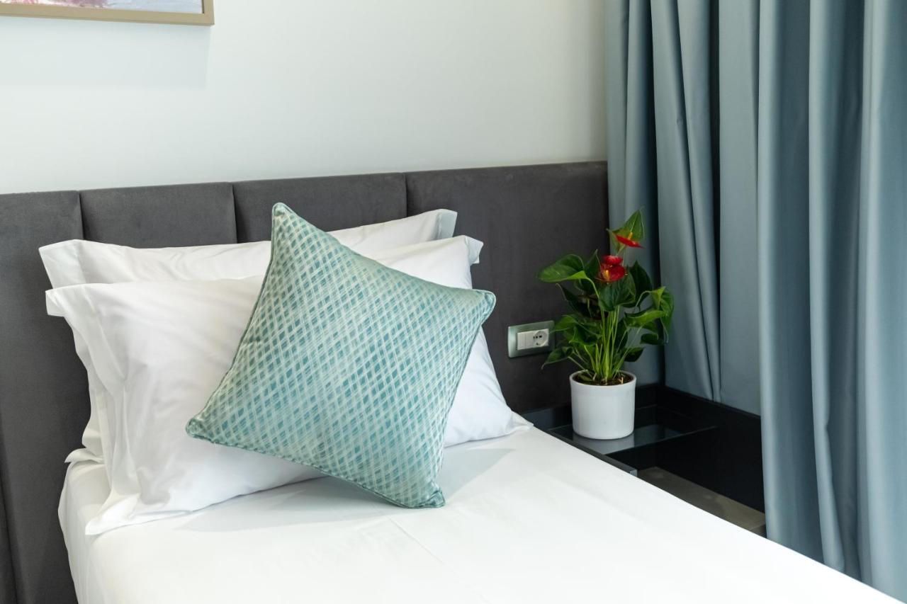 Ames Hotel & Spa Vlore Bagian luar foto